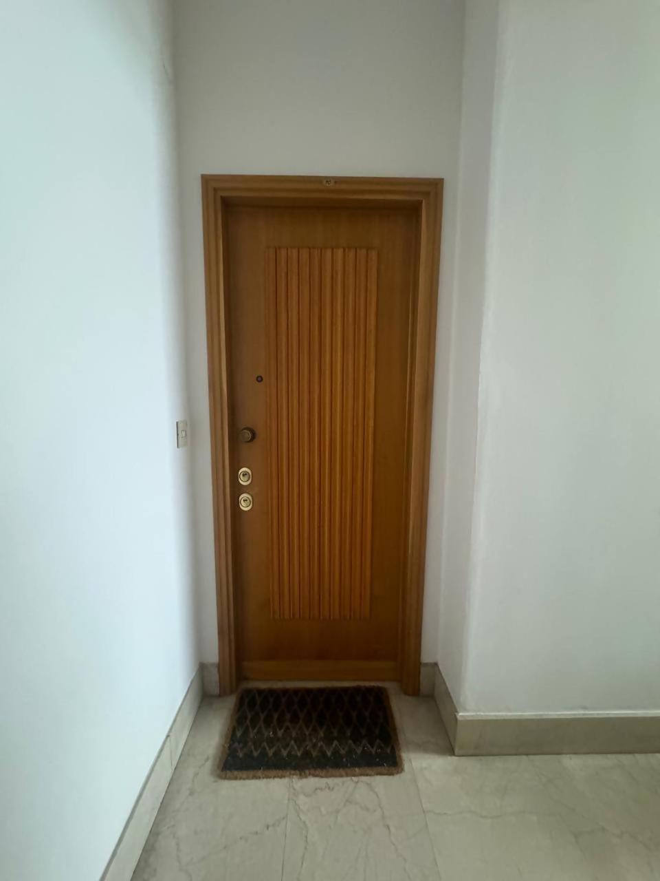 Casa Dante Vicino Metropolitana *